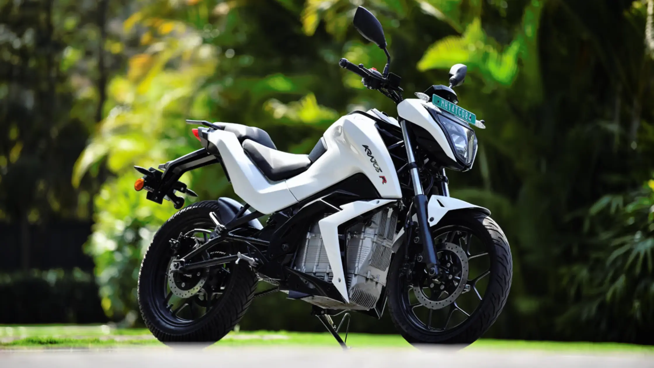 Tork Kratos R: पेट्रोल छोड़ो! खरीद डालो ये इलेक्ट्रिक बाइक, एक बार चार्ज करने पर चलाओ 180 किलोमीटर