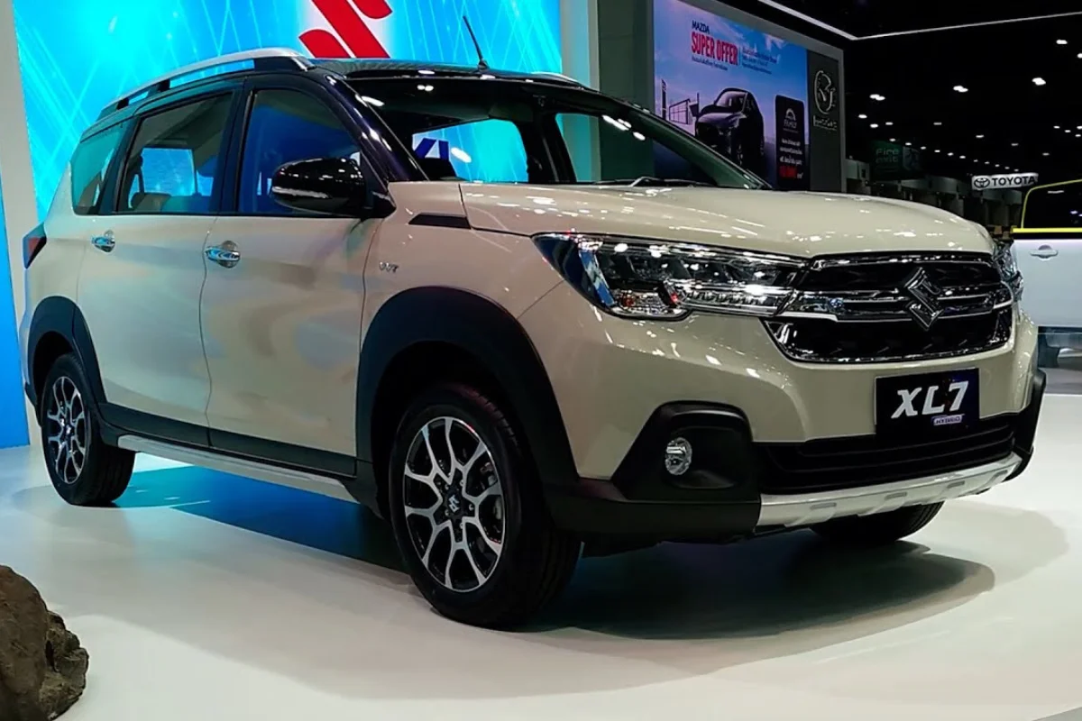 New Maruti XL7 2025: दमदार इंजन और एडवांस फीचर्स के साथ बनेगी XL7 MPV मिडिल क्लास की पहली पसंद