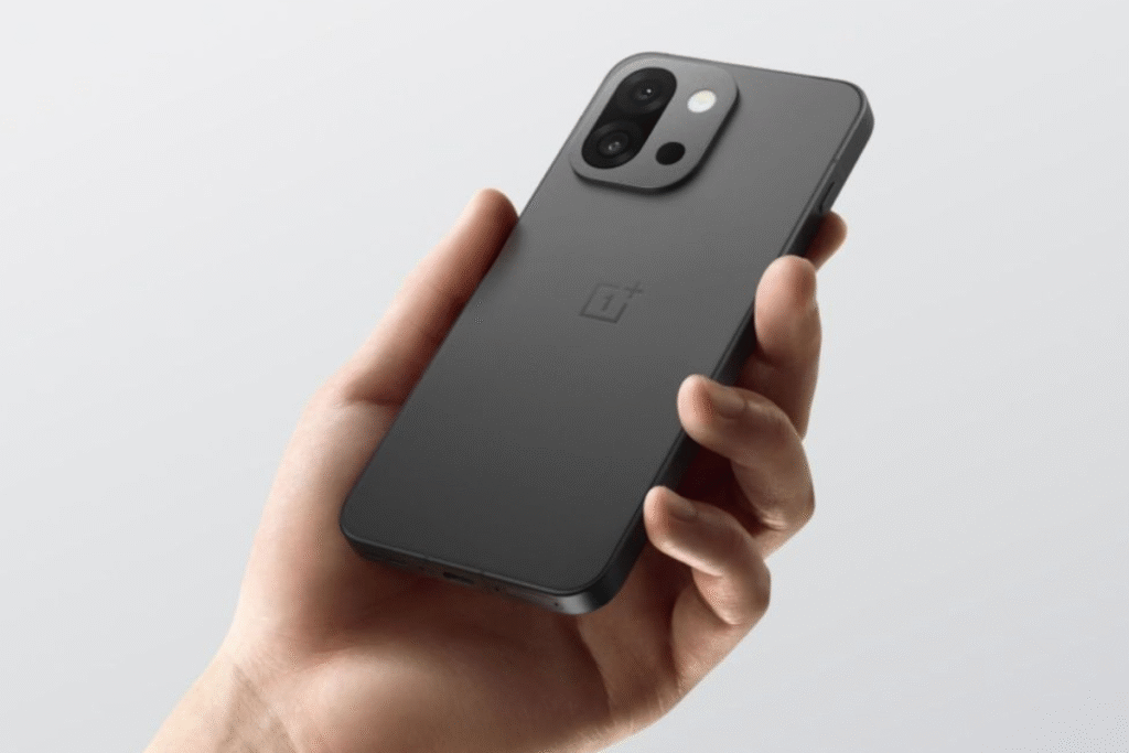 OnePlus 13s: कॉम्पैक्ट डिज़ाइन में फ्लैगशिप परफॉर्मेंस का परफेक्ट मेल