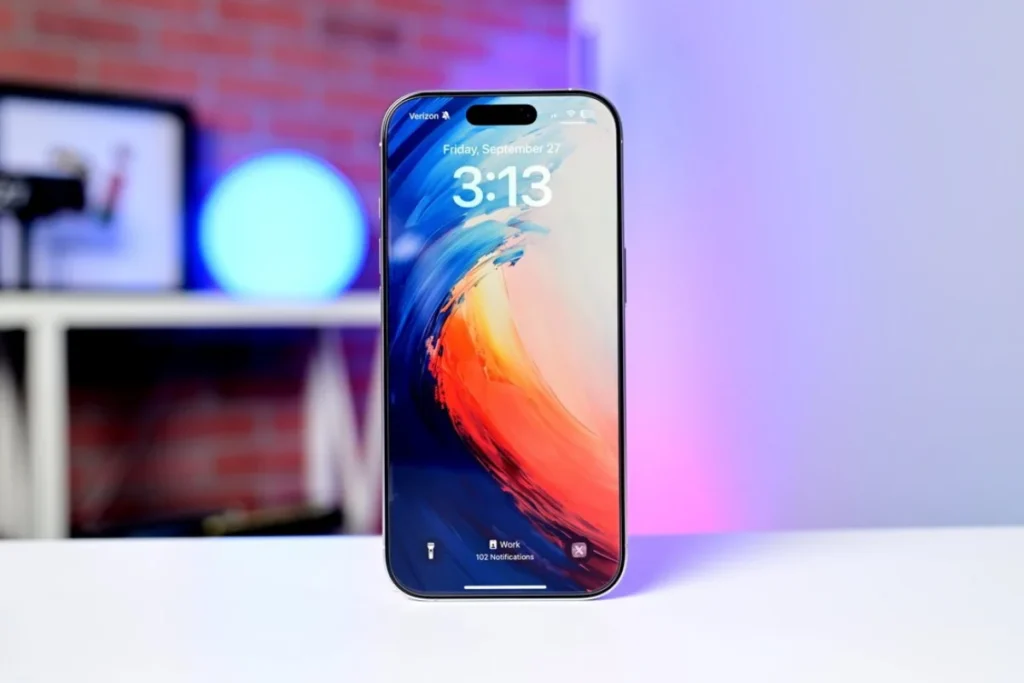iPhone 16 Pro की कीमत में आई गिरावट, iPhone 17 के लांच से पहले लूट लें ऑफर
