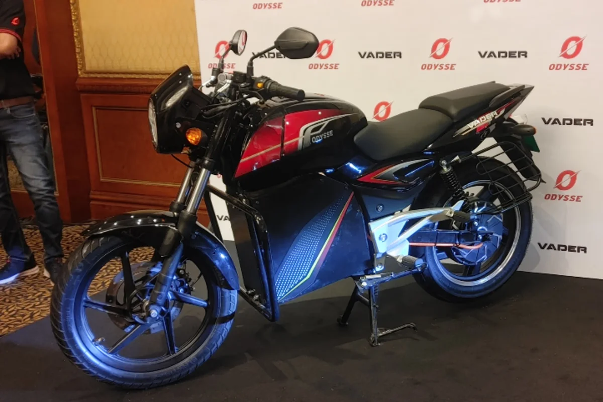 Odysse Vader इलेक्ट्रिक बाइक स्मार्ट फीचर्स और 125km रेंज के साथ पेश हुई, कीमत सिर्फ ₹1.62 लाख
