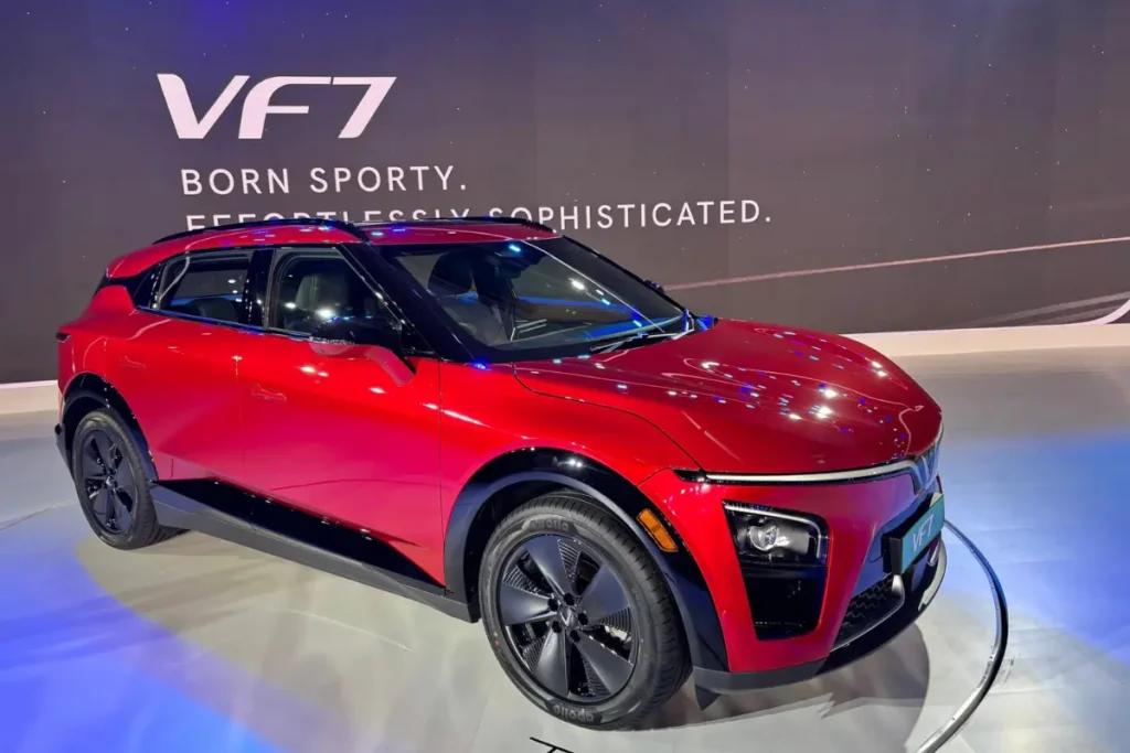 VinFast VF6 And VF7 इलेक्ट्रिक SUV भारत में लॉन्च, जानें कीमत, फीचर्स, रेंज और बुकिंग की पूरी जानकारी